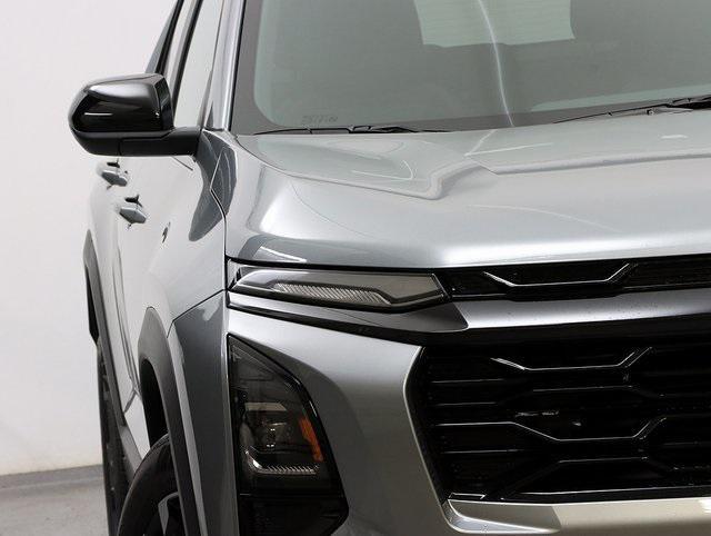 new 2026 Chevrolet Equinox car, priced at $38,175