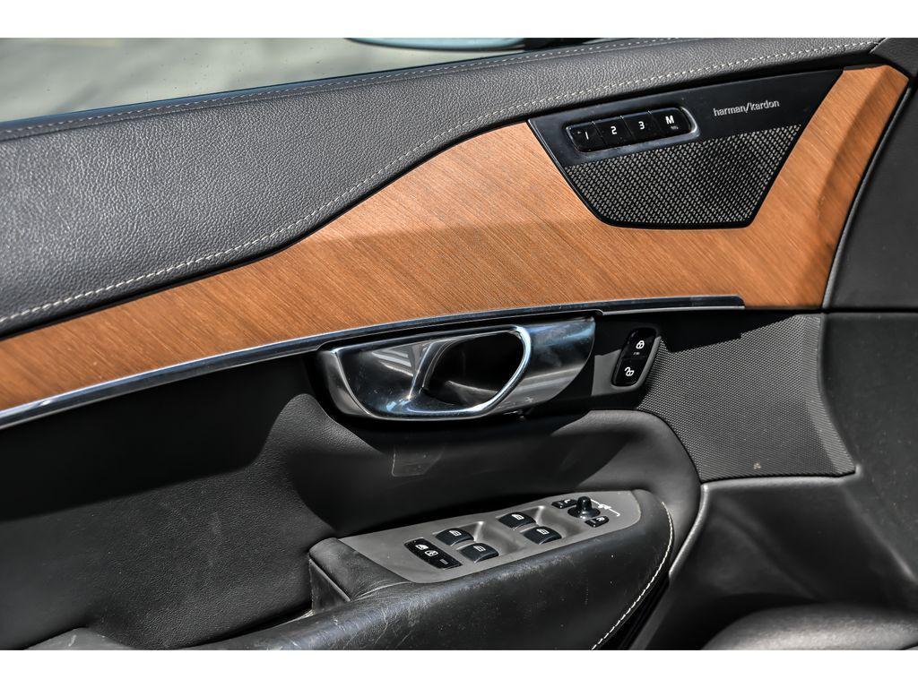used 2020 Volvo XC90 car, priced at $21,908