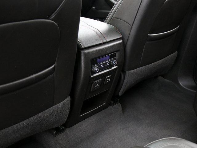 used 2023 Chevrolet Traverse car, priced at $35,500