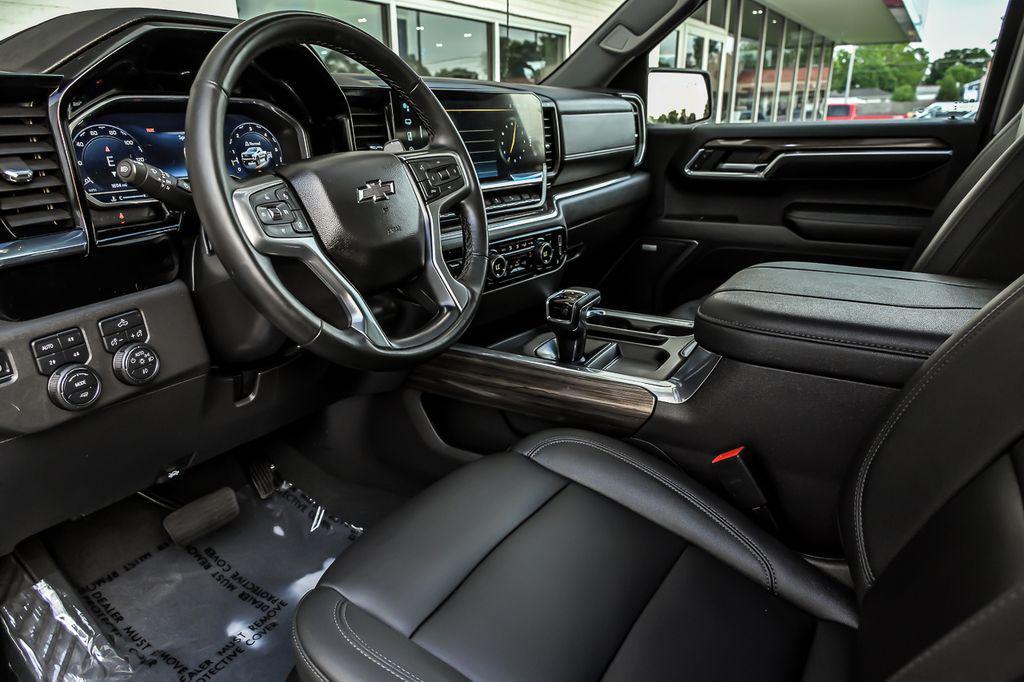 used 2024 Chevrolet Silverado 1500 car, priced at $51,895