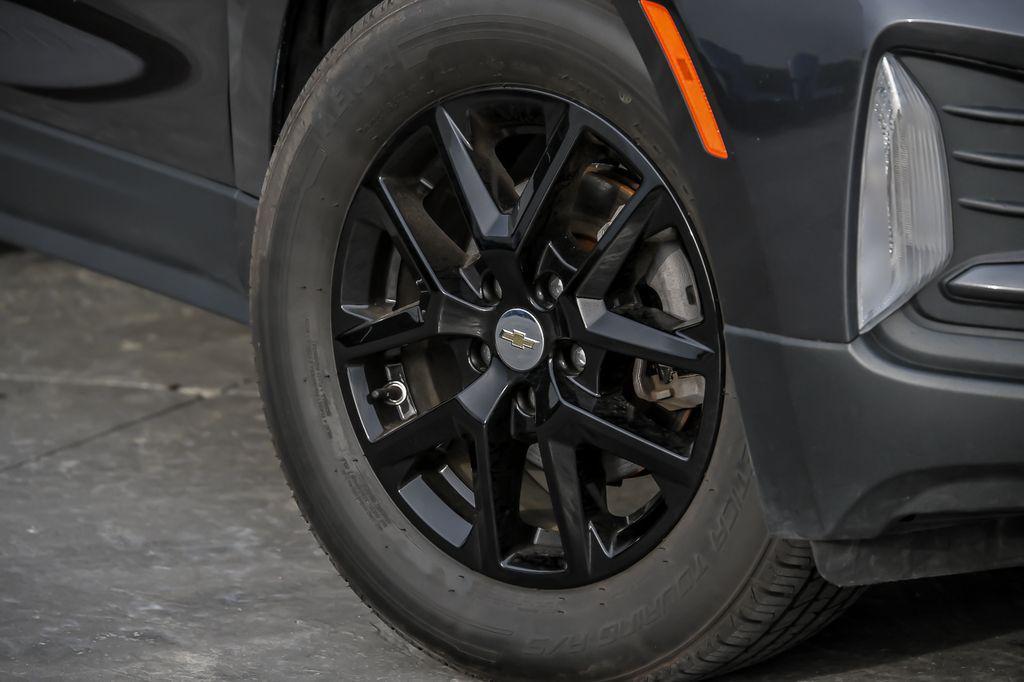 used 2022 Chevrolet Equinox car, priced at $17,000