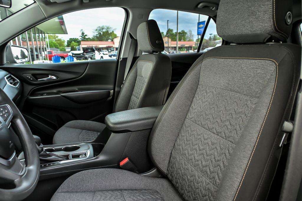 used 2022 Chevrolet Equinox car, priced at $17,000