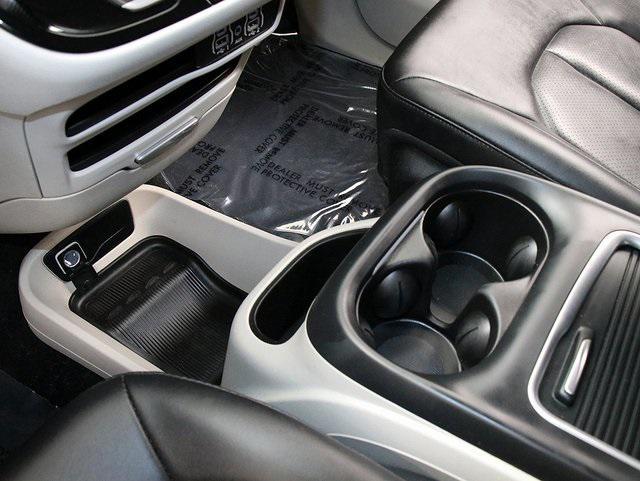 used 2024 Chrysler Pacifica car, priced at $24,800