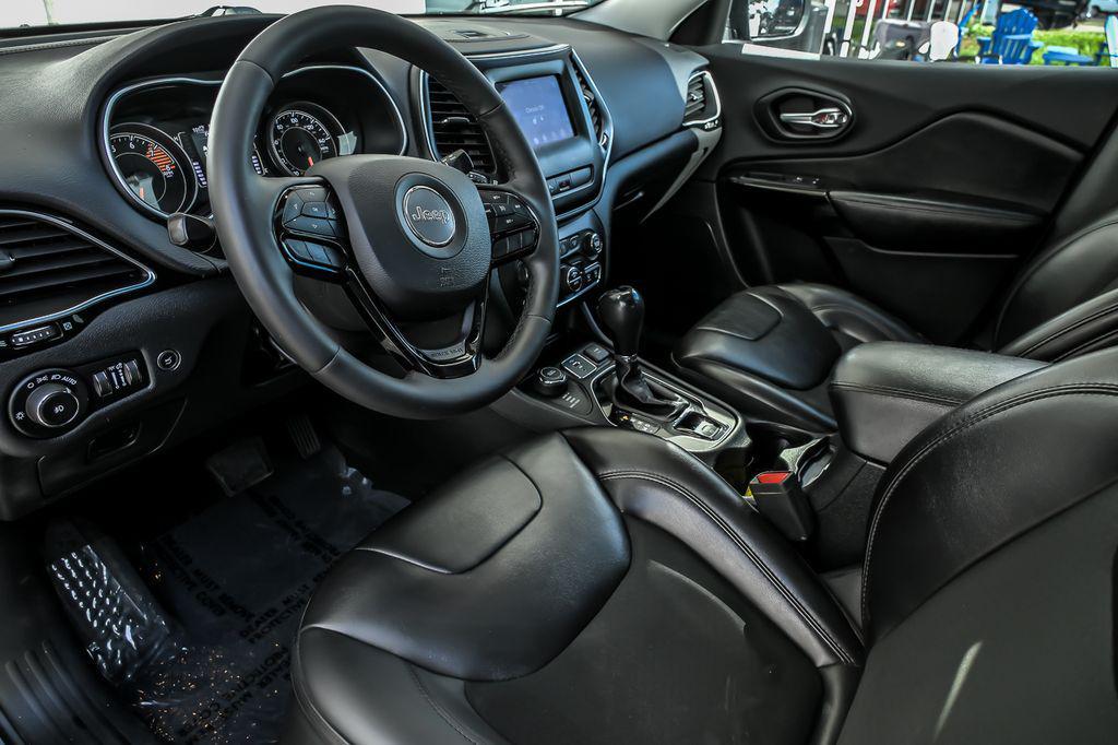 used 2019 Jeep Cherokee car, priced at $8,800