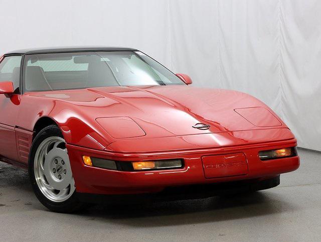 used 1992 Chevrolet Corvette car, priced at $15,900