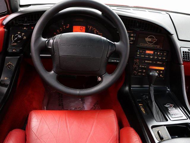 used 1992 Chevrolet Corvette car, priced at $15,900