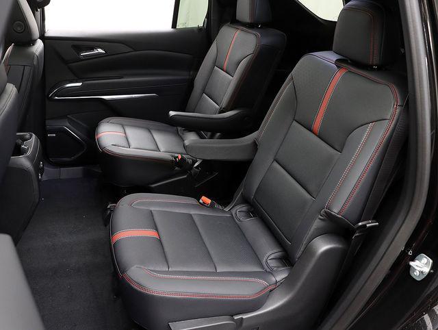 new 2026 Chevrolet Traverse car, priced at $57,320