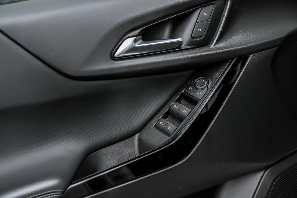 used 2025 Chevrolet Equinox car, priced at $26,700