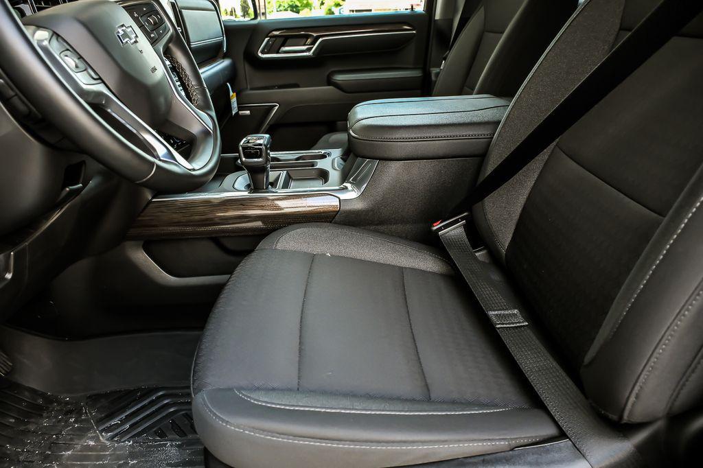 new 2025 Chevrolet Silverado 1500 car, priced at $49,570