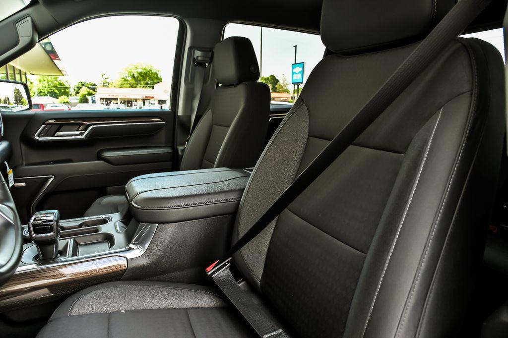 new 2025 Chevrolet Silverado 1500 car, priced at $49,570