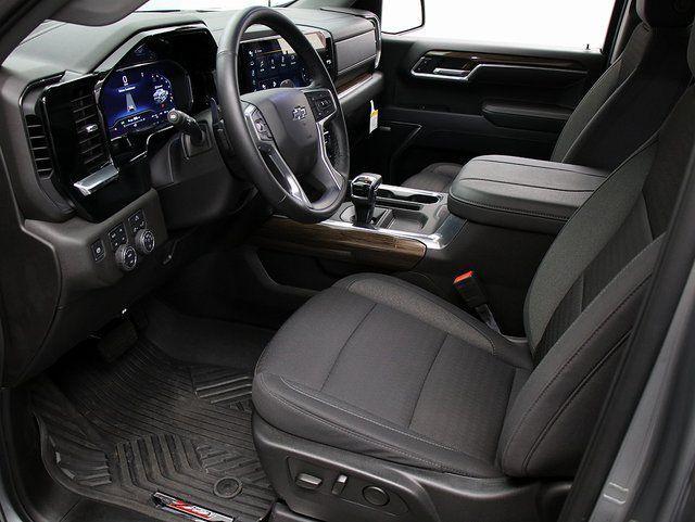 new 2025 Chevrolet Silverado 1500 car, priced at $53,825