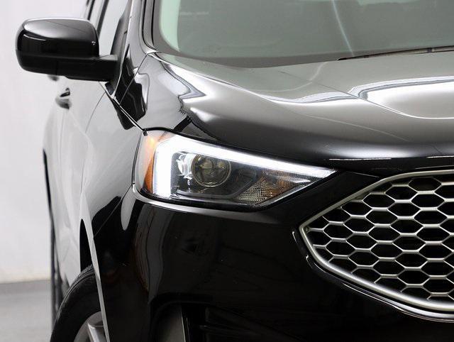 used 2023 Ford Edge car, priced at $20,000