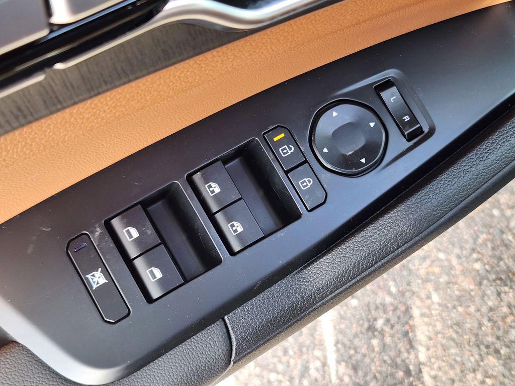 new 2026 Kia Sportage car, priced at $35,612