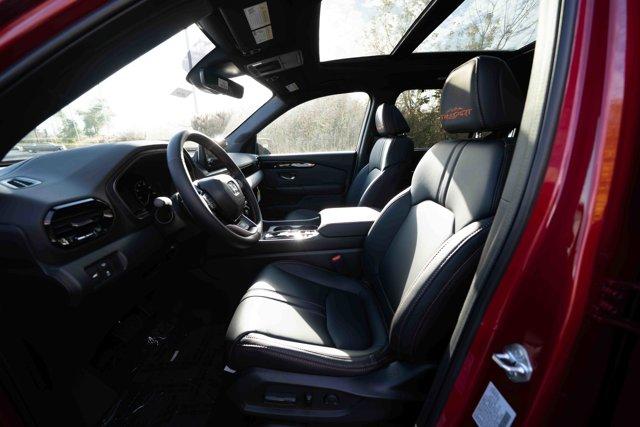 new 2025 Honda Pilot car, priced at $48,259