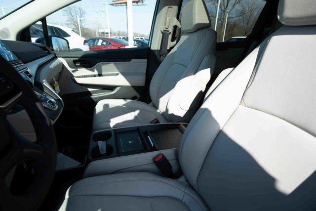 new 2026 Honda Odyssey car, priced at $42,934