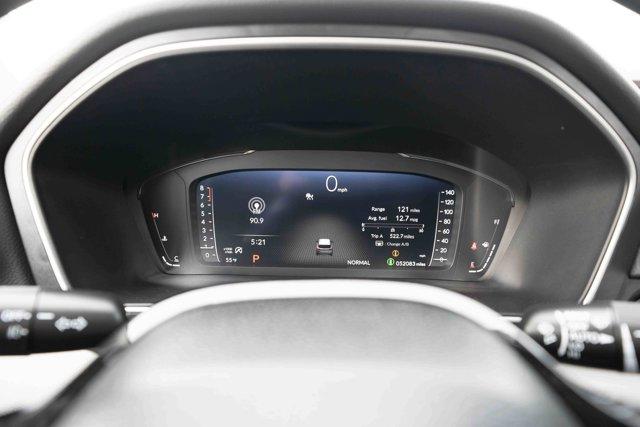 used 2025 Honda Pilot car, priced at $43,001