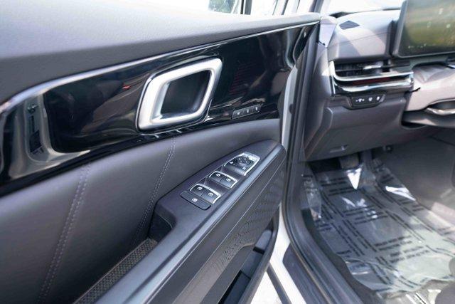 used 2025 Kia Carnival Hybrid car, priced at $44,883