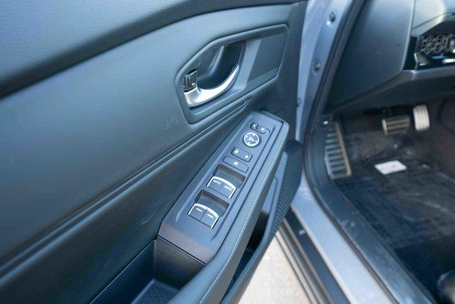 new 2025 Honda Accord Hybrid car, priced at $33,700