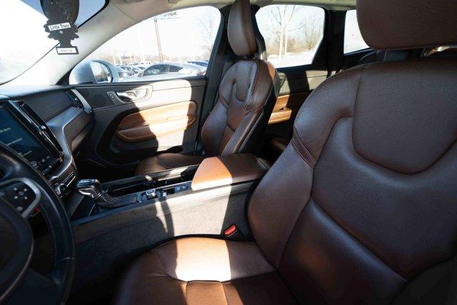 used 2018 Volvo XC60 car