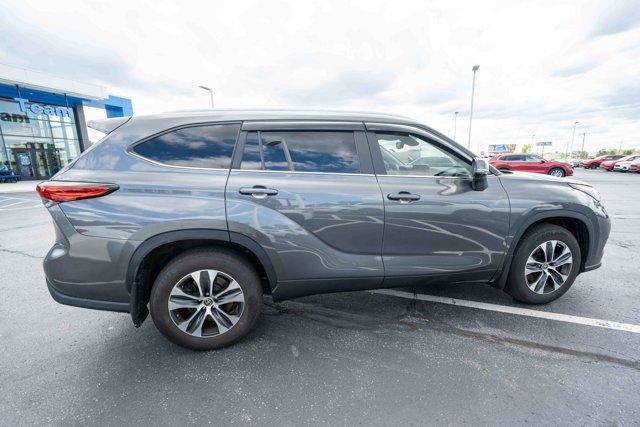 used 2023 Toyota Highlander car, priced at $29,664