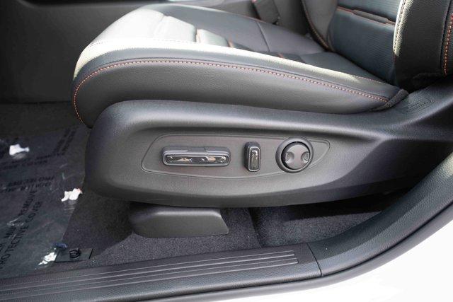 new 2026 Honda CR-V Hybrid car, priced at $40,015