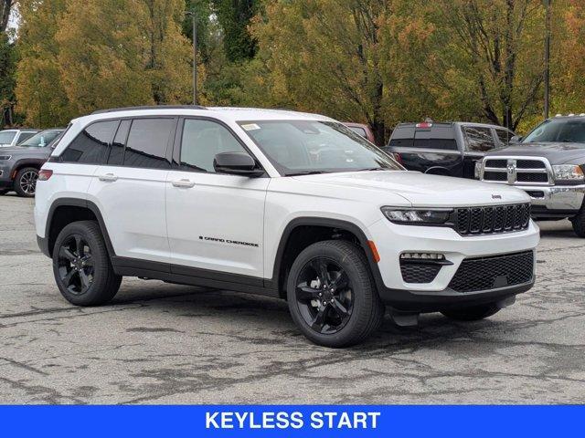 new 2025 Jeep Grand Cherokee car, priced at $49,625