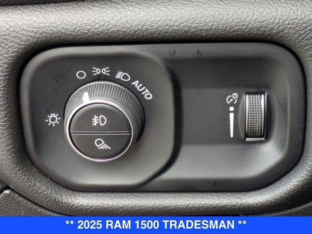 new 2025 Ram 1500 car, priced at $45,651