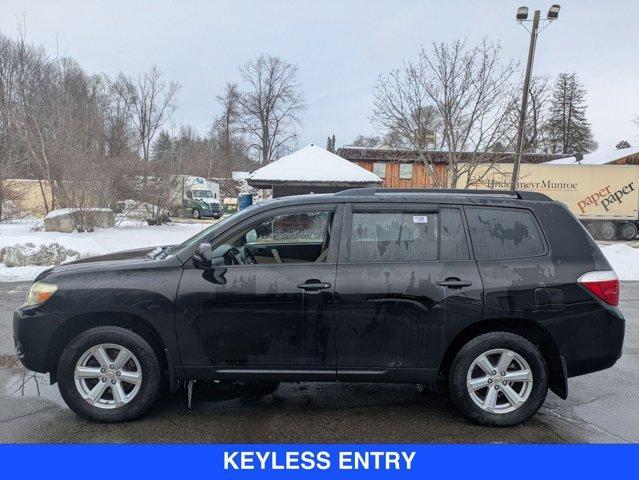 used 2009 Toyota Highlander car, priced at $8,917