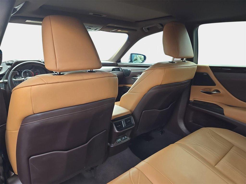 used 2019 Lexus ES 300h car, priced at $23,994