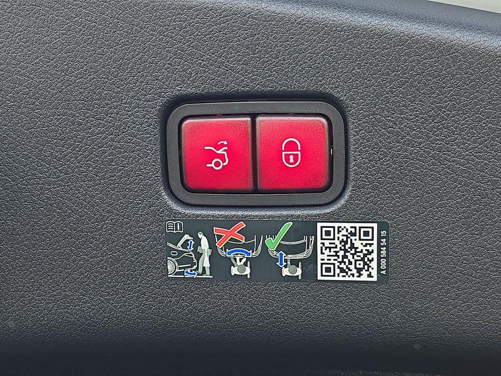 Mercedes-Benz CLE view 17