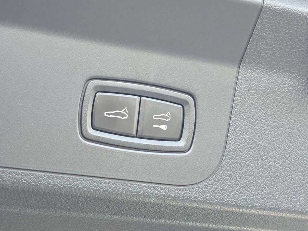 used 2020 Porsche Panamera car, priced at $56,388
