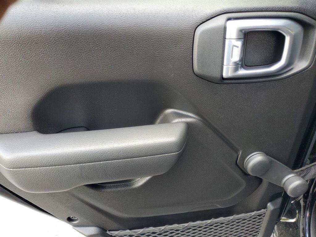 used 2022 Jeep Wrangler Unlimited car, priced at $22,490