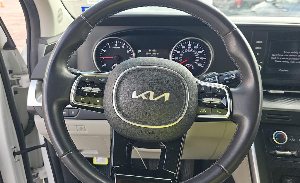 used 2024 Kia Carnival car, priced at $28,000