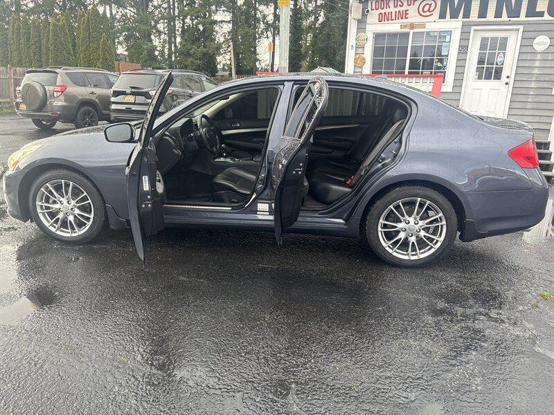 used 2011 INFINITI G37x car