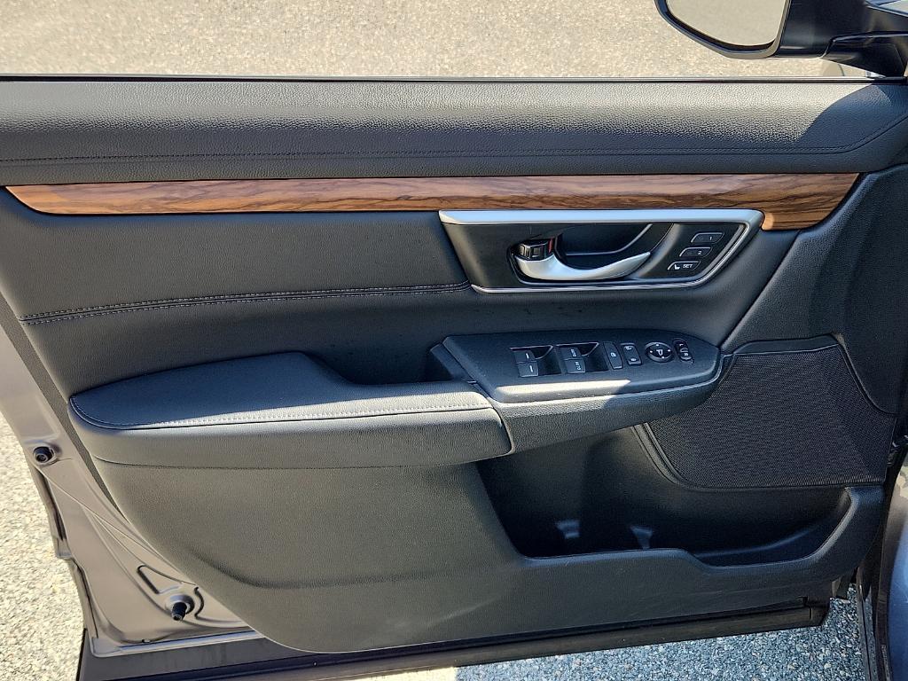 used 2021 Honda CR-V car, priced at $29,321