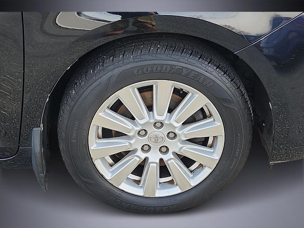 used 2017 Toyota Sienna car, priced at $22,713