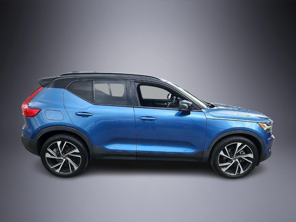 used 2021 Volvo XC40 car, priced at $22,492