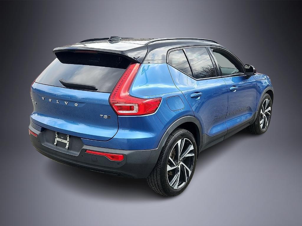 used 2021 Volvo XC40 car, priced at $22,492