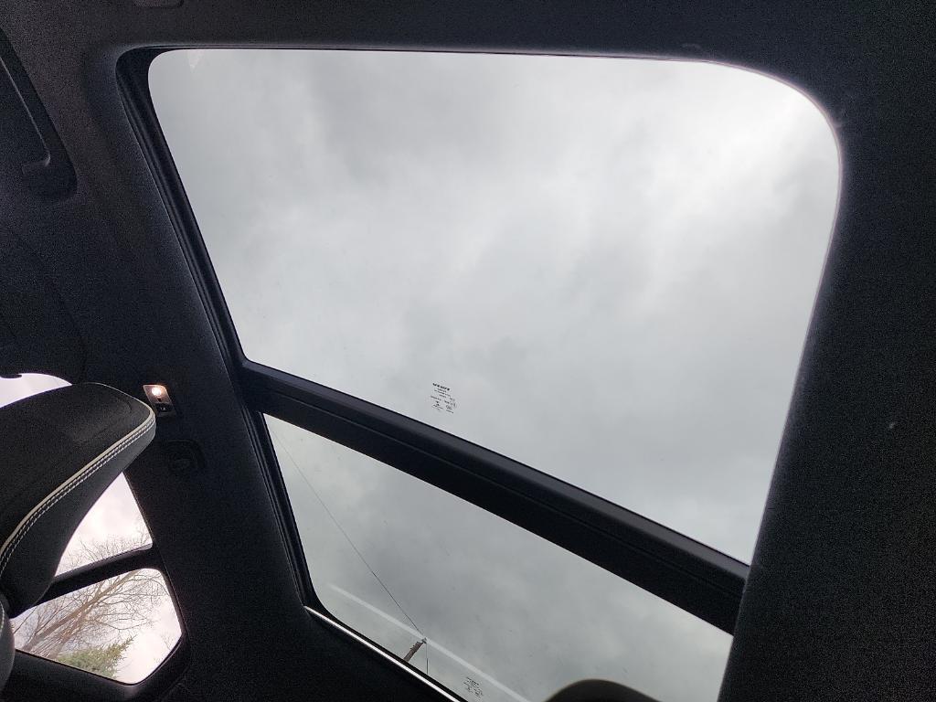 used 2021 Volvo XC40 car, priced at $22,492