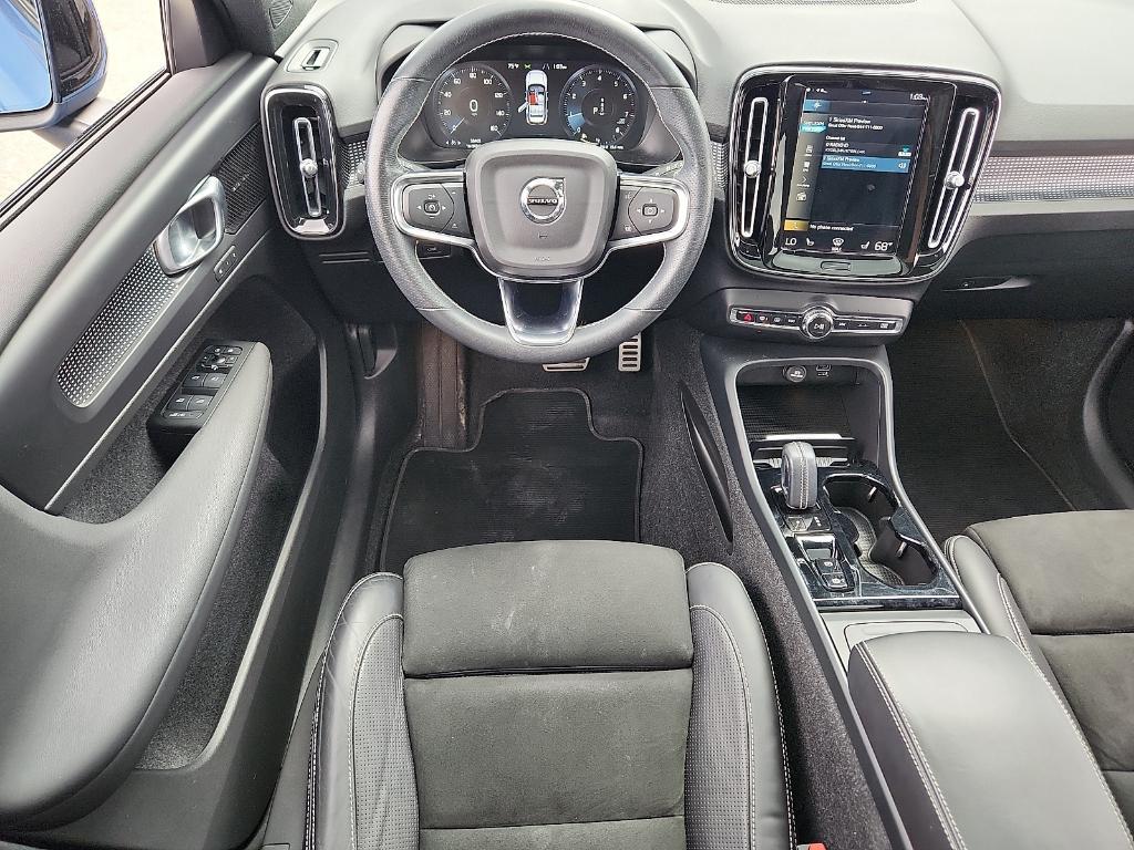 used 2021 Volvo XC40 car, priced at $22,492