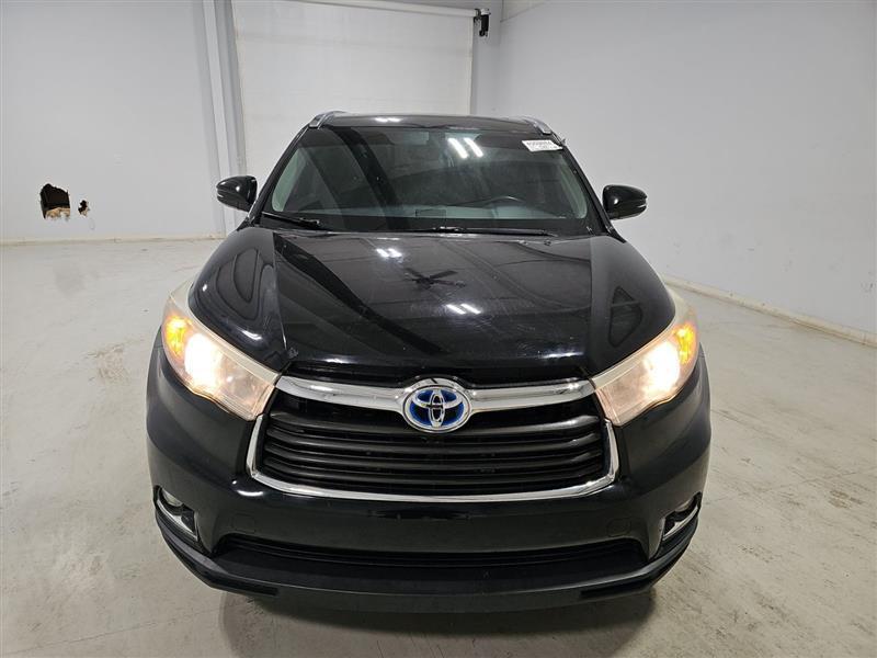 used 2015 Toyota Highlander Hybrid car, priced at $19,995