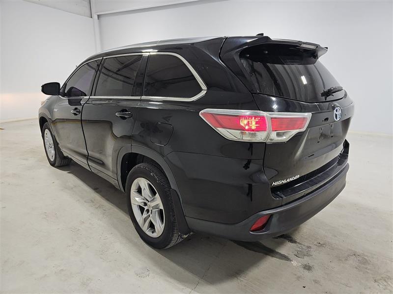 used 2015 Toyota Highlander Hybrid car, priced at $19,995