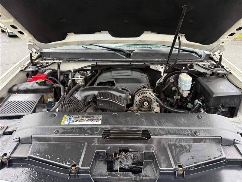 used 2011 Chevrolet Avalanche car, priced at $12,995