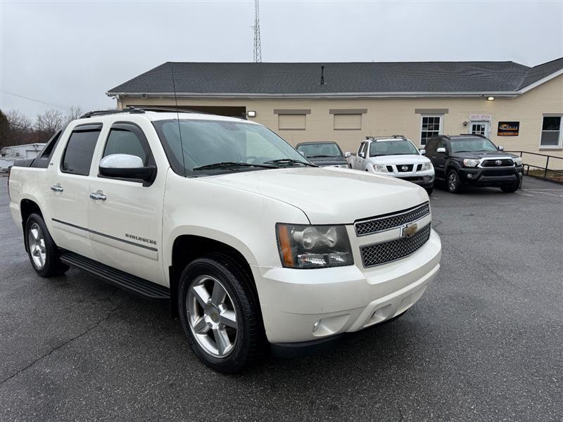 used 2011 Chevrolet Avalanche car, priced at $12,995
