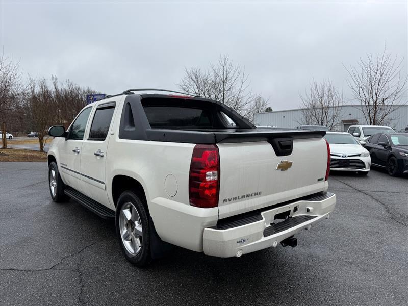 used 2011 Chevrolet Avalanche car, priced at $12,995