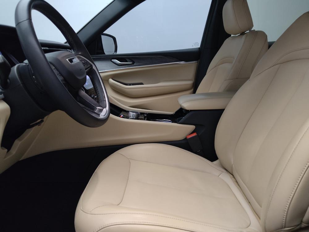 used 2023 Jeep Grand Cherokee car, priced at $28,895