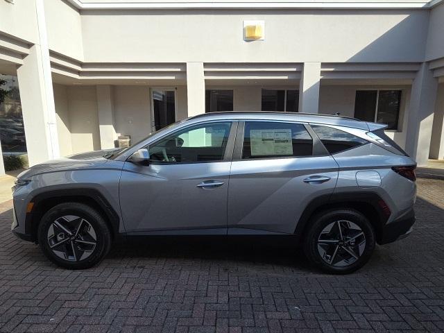 new 2026 Hyundai TUCSON Hybrid car, priced at $36,080