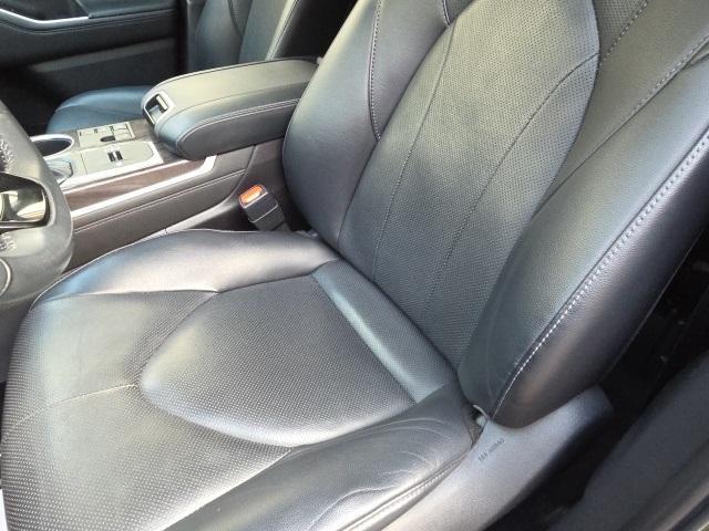 used 2023 Toyota Highlander car, priced at $37,250