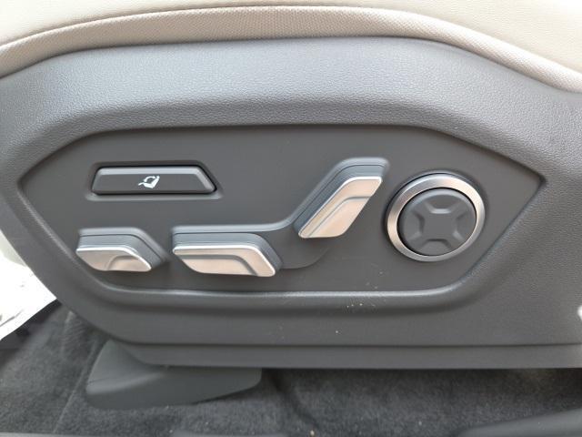 new 2026 Hyundai SANTA FE HEV car, priced at $51,435