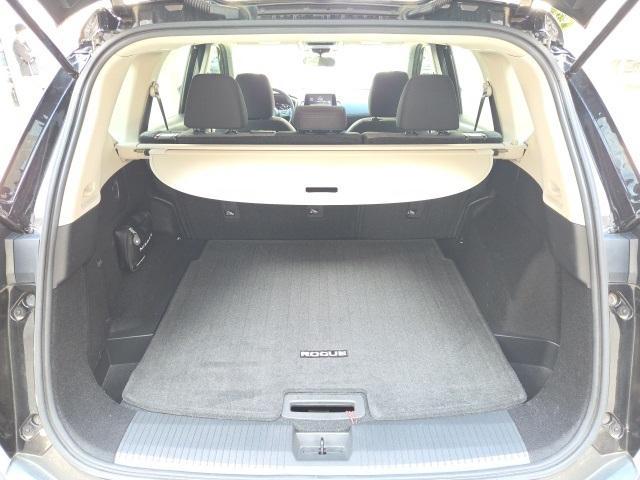 used 2022 Nissan Rogue car, priced at $21,357